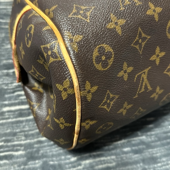 LOUIS VUITTON
Monogram Montorgueil bag - Picture 16 of 16